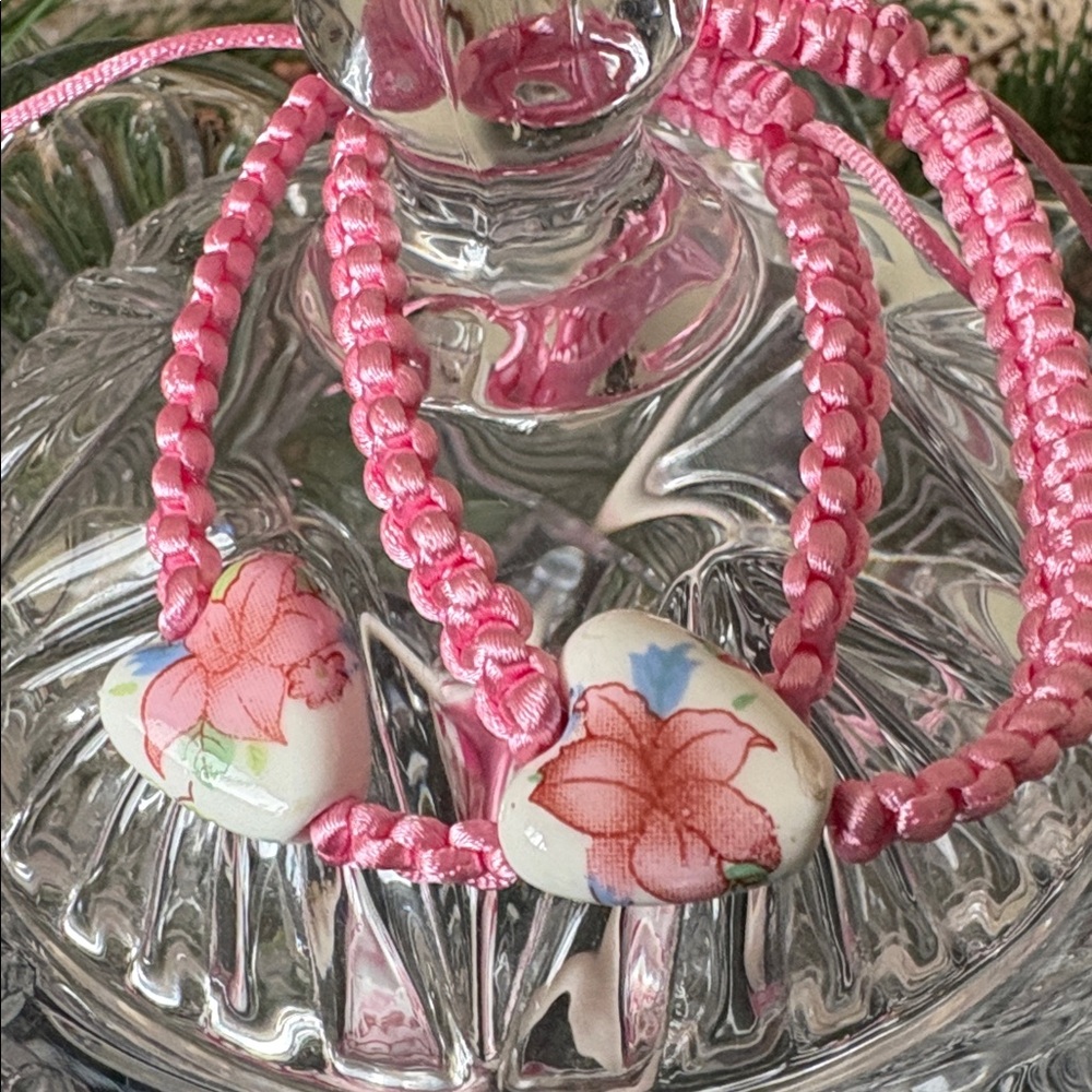 Macramé Pink floral beaded Heart Adjustable Bracelets 2
